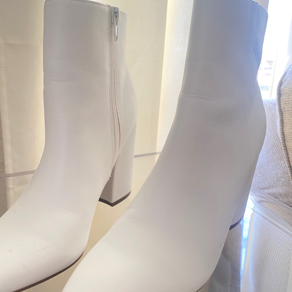 Women White Boots